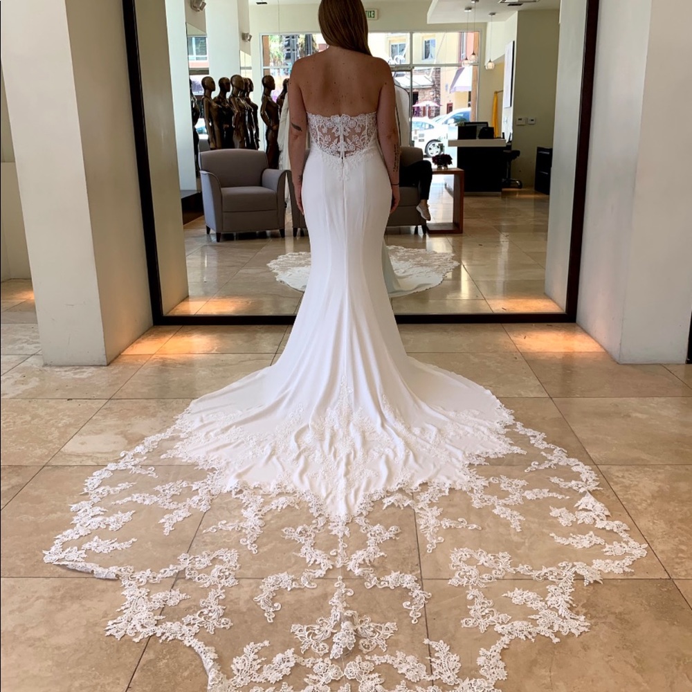 Enzoani Larissa Wedding Dress- worn once